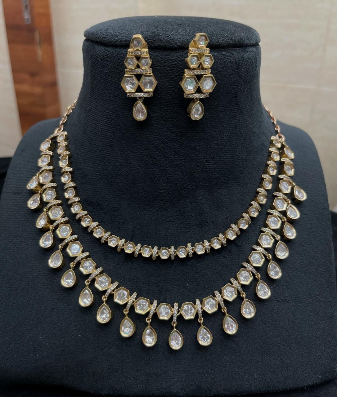 Aditi Neckpiece Set