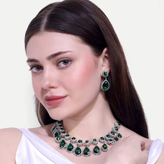 Rubina Emerald Necklace Set