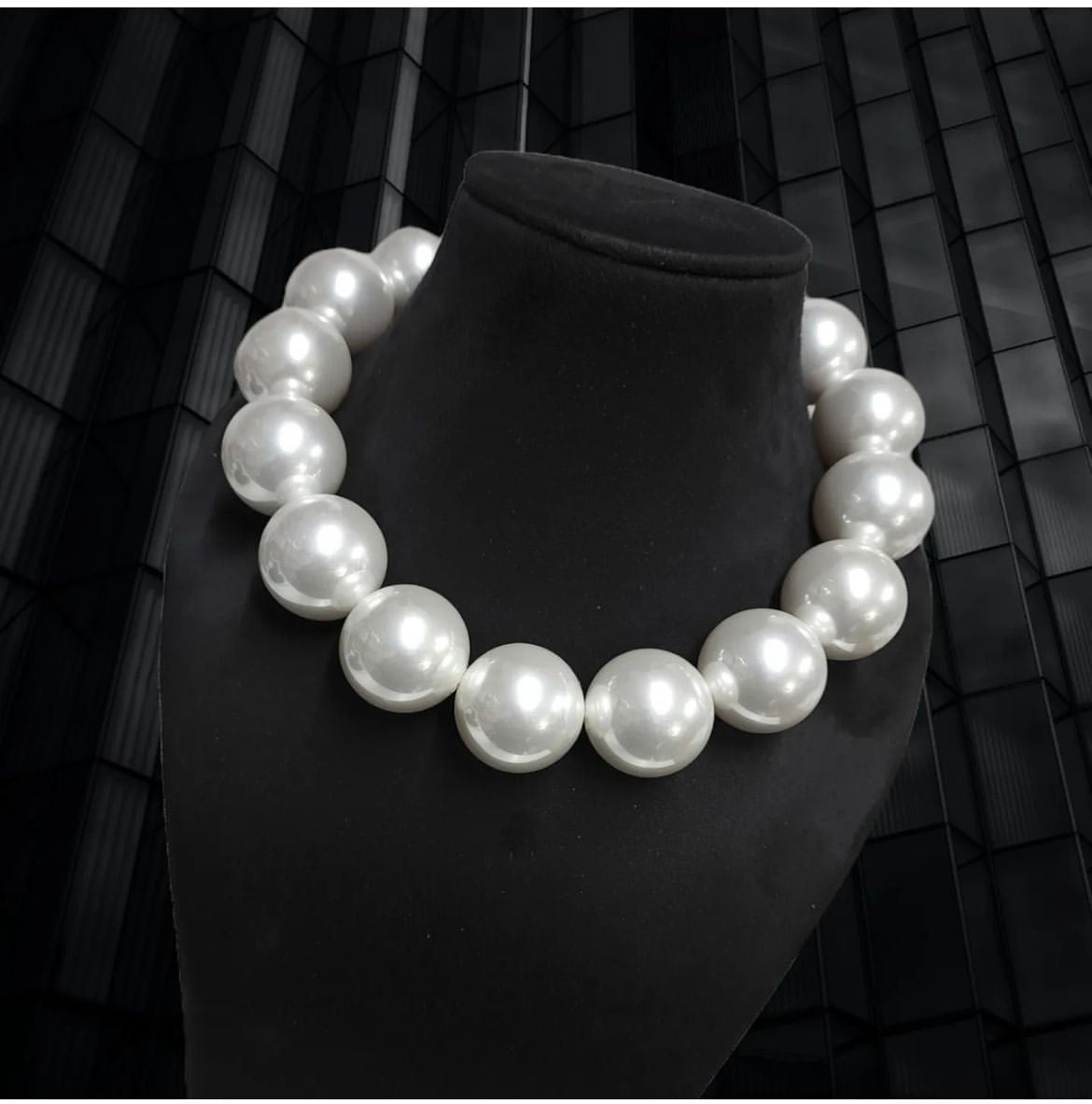 25 mm Pearl Necklace